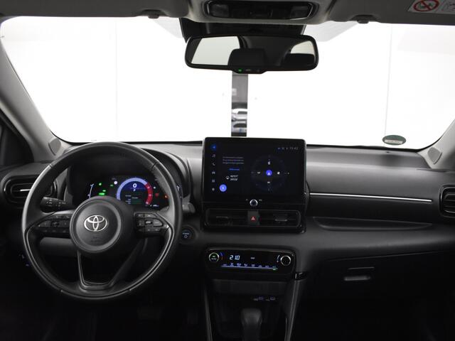 Toyota YARIS 1.5 Hybrid 115 First Edition | All Seasons | Led | Carplay