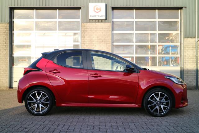 Toyota YARIS 1.5 Hybrid Executive | Navi | Leder | Camera | Automaat! |
