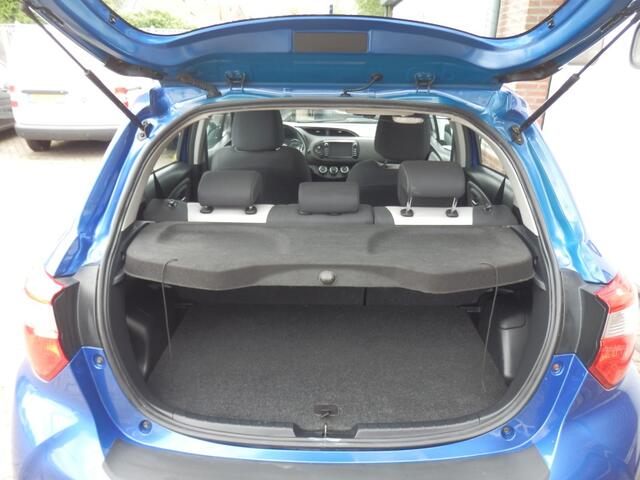 Toyota YARIS 1.0 VVT-I CONNECT AIRCO / NAVI / STOEL VERWARMING