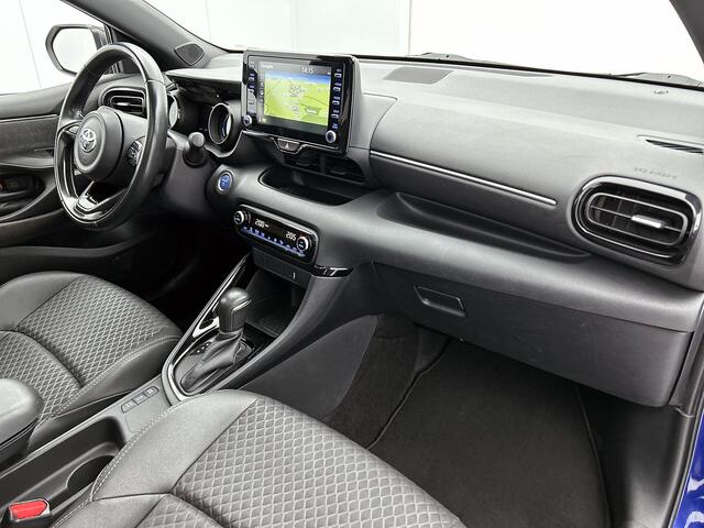 Toyota YARIS 1.5 Hybrid First Edition | Navigatie | Panoramadak | Leder | Climate control | Adaptive cruise control |
