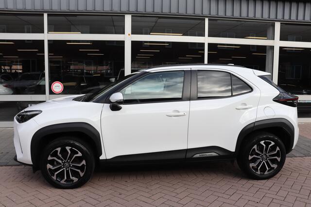 Toyota YARIS Cross 1.5 Hybrid Dynamic Navigatie, trekhaak