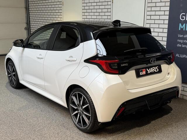 Toyota YARIS Hybrid 130 GR Sport
