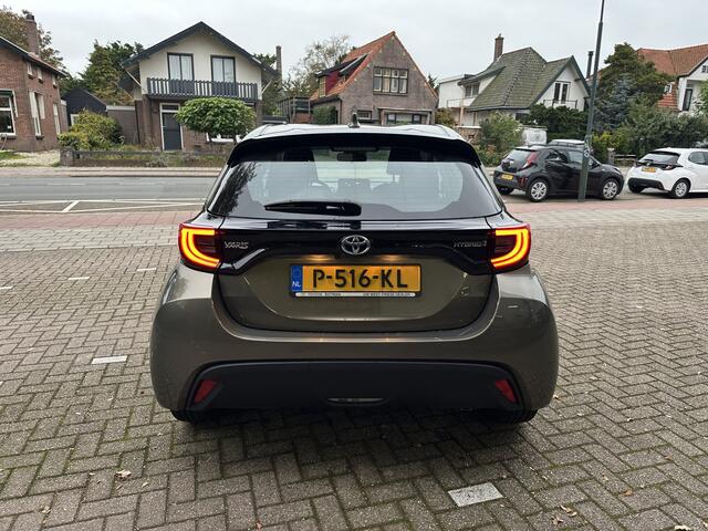 Toyota YARIS 1.5 Hybrid Dynamic Automaat 1e eigenaar / dealeronderhouden / 10 jaar garantie programma / Apple Carplay / Android Auto / Adaptive cruise control / parkeercamera / lichtmetalen velgen / LED-verlichting