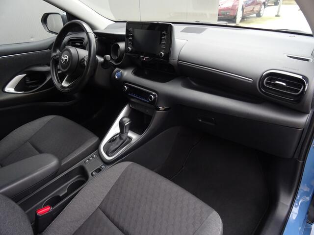 Toyota YARIS 1.5 Hybrid Dynamic * LED * CAMERA * NAVIGATIE !!