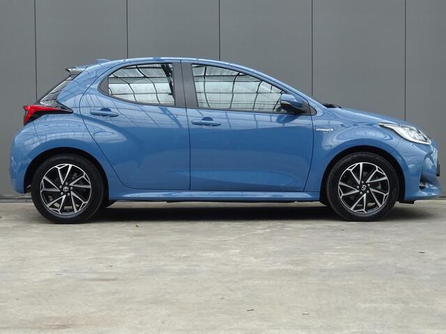 Toyota YARIS 1.5 Hybrid Dynamic * LED * CAMERA * NAVIGATIE !!