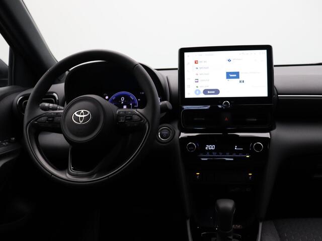 Toyota YARIS Cross 1.5 Hybrid 130 Dynamic | Achteruitrijcamera | Stuur, Voorruit en stoelverwarming | Apple Carplay & Android Auto |