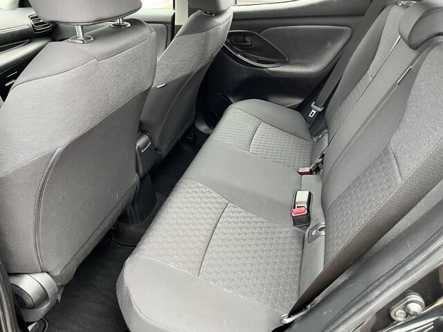 Toyota YARIS 1.5 Hybrid Dynamic NL Auto Dealer Onderhouden Parkeersensoren Keyless Carplay Clima Cruise