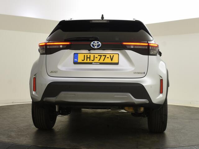 Toyota YARIS 1.5 Hybrid Adventure | Parkeersensoren V+A | Stoelverwarming