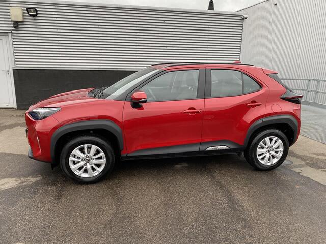 Toyota YARIS Cross 1.5 Hybrid Active 1e eign. NL-auto, Apple Carplay en/of Android auto navigatie, Achteruitrijcamera, Adaptieve cruise control, BTW-auto