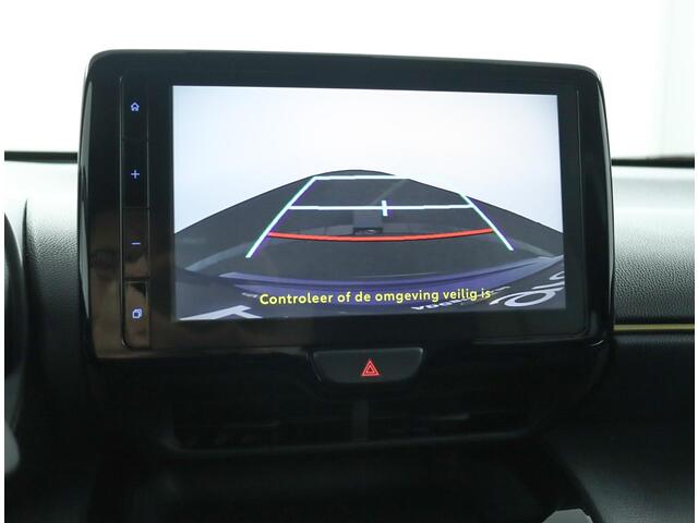 Toyota YARIS Cross 1.5 Hybrid Adventure | Stoelverwarming | Stuurverwarming | Navigatie |