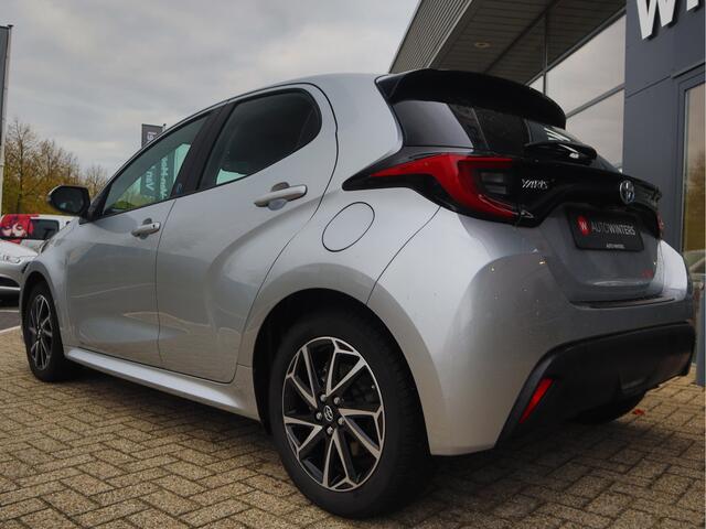 Toyota YARIS 1.5 Hybrid Dynamic | Navigatie | Camera | Stoelverwarming | Carplay | All-Seasons | Tot 10jr. garantie |