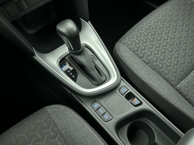 Toyota YARIS Cross 1.5 Hybrid Active | 1e Eigenaar | BTW'er | Nieuw Geleverd en Onderhouden | Apple Carplay / Android auto |