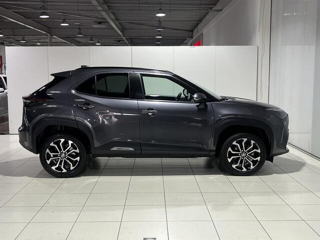 Toyota YARIS Cross 1.5 Hybrid Dynamic edition LED, Smart Key, Privacy glass, Navigatie, Apple CarPlay/Android Auto, achteruitrij camera, adaptieve cruise control, LM velgen, Climate control