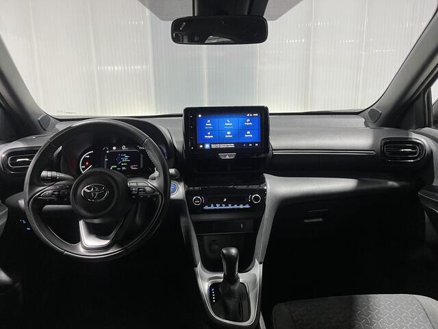 Toyota YARIS Cross 1.5 Hybrid Dynamic edition LED, Smart Key, Privacy glass, Navigatie, Apple CarPlay/Android Auto, achteruitrij camera, adaptieve cruise control, LM velgen, Climate control