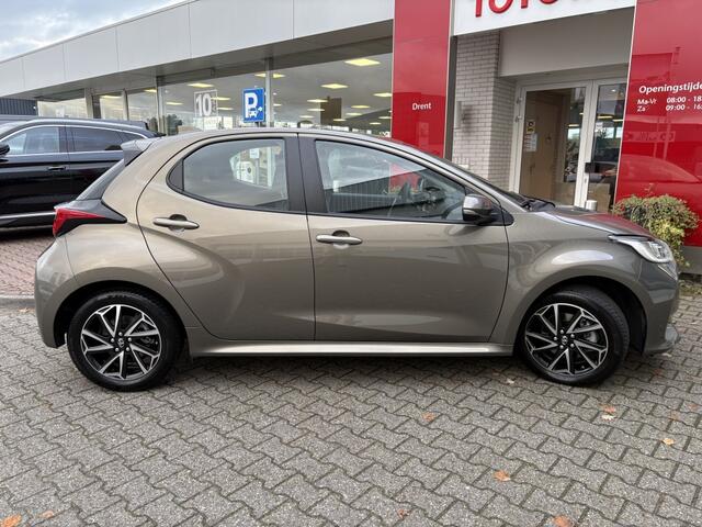 Toyota YARIS 1.5 Hybrid Dynamic | All season | Apple CarPlay/Android auto |