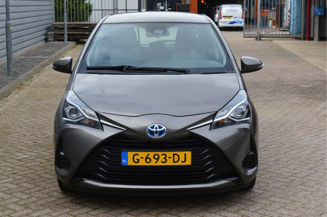 Toyota YARIS 1.5 Hybrid Active O.a: Trekhaak, Camera, Clima, Audio, Cruise, Rijklaar, Etc. All-in prijs!
