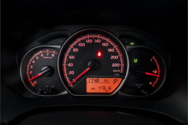 Toyota YARIS 1.3 VVT-i Automaat Camera Navigatie Climat control