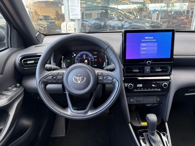 Toyota YARIS 1.5 Hybrid 130 Dynamic | Comfort Pack | Sensoren v/a | Stoelverw