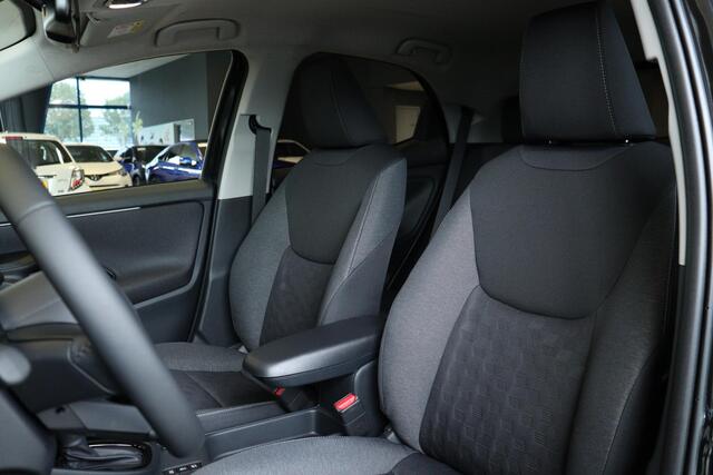 Toyota YARIS 1.5 Hybrid 115 Dynamic, Comfort Pack, Nieuw, in december leverbaar met ¤2.000 Inruilpremie!!!