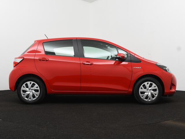 Toyota YARIS 1.5 Hybrid Active | NL-Auto | Cruise Control | Parkeercamera | Bluetooth |