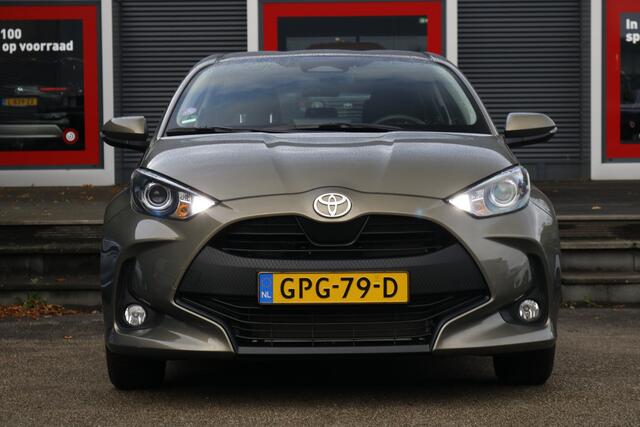Toyota YARIS 1.5 Hybrid 115 Active | Trekhaak | All-Season banden | Apple Carplay |
