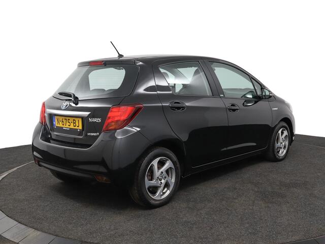 Toyota YARIS 1.5 Hybrid Trend | Airco | Achteruitrijcamera | Lichtmetalen velgen | Bluetooth |