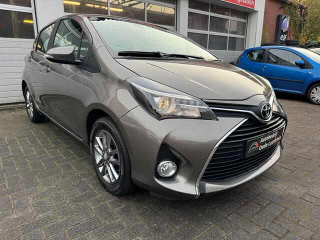 Toyota YARIS 1.3 VVT-i Automaat Led Cruise Navi Airco Trekhaak