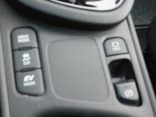 Toyota YARIS Cross 1.5 Hybrid 115 First Edition, LED, Camera, Carplay, Adaptive cruise