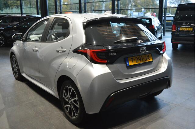 Toyota YARIS 1.5 VVT-i Dynamic airco camera keyless carplay 16 inch !!