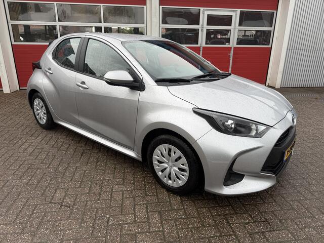 Toyota YARIS 1.5 93 PK | Hybrid Active | 5-drs | Navigatie |