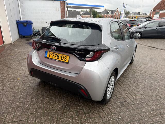 Toyota YARIS 1.5 93 PK | Hybrid Active | 5-drs | Navigatie |