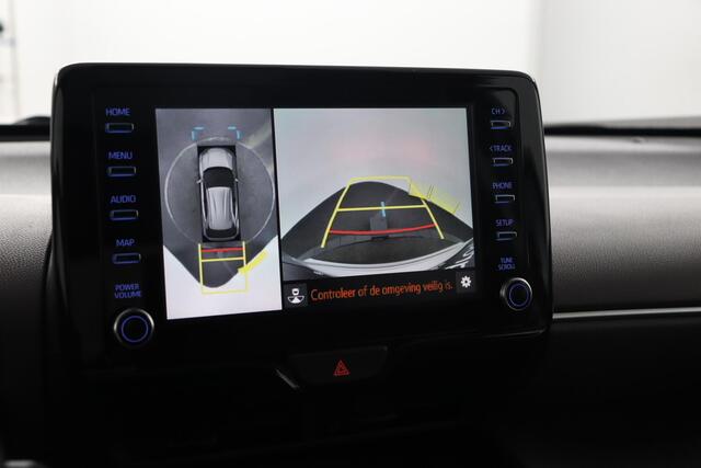 Toyota YARIS Cross 1.5 Hybrid Executive | 360 graden camera | Panoramadak | Stoelverwarming |