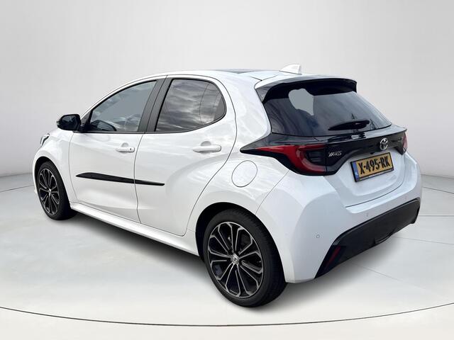 Toyota YARIS 1.5 Hybrid Executive **PANORMADAK/ HEAD-UP DISPLAY/ DODEHOEK DETECTIE/ GARANTIE**