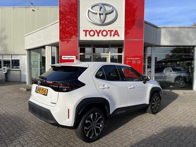 Toyota YARIS Cross 1.5 Hybrid Dynamic | Rijklaar | Stoel en stuurverwarming,| Draadloos telefoon laden