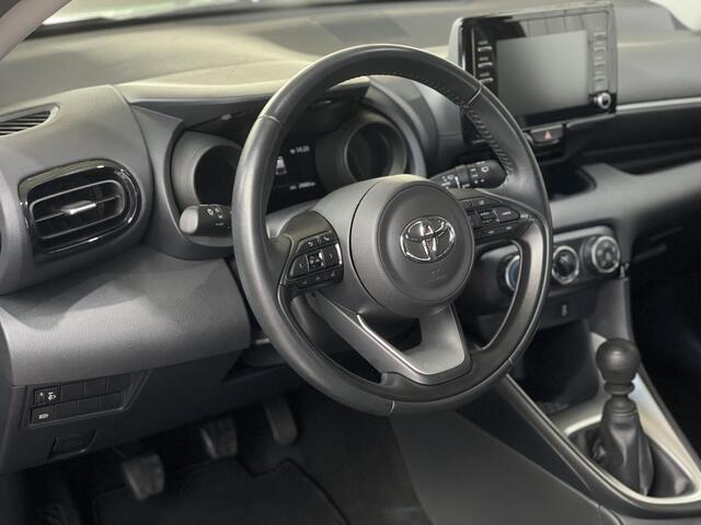Toyota YARIS 1.5 VVT-i DYNAMIC / LED / CRUISE / CARPLAY / RIJKLAAR