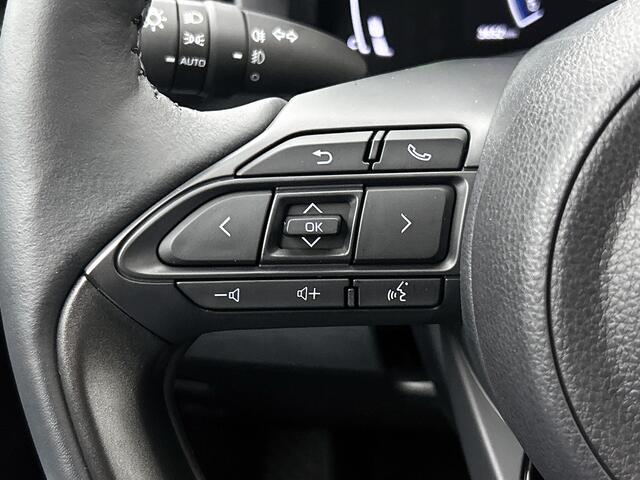 Toyota YARIS Cross 1.5 Hybrid 115 First Edition + Winter Pack | Stoel + Stuur verwarming | Navigatie | Facelift Model |