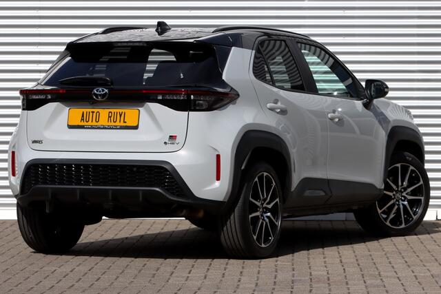 Toyota YARIS Cross 1.5 Hybrid 130 GR Sport JBL / Head-Up