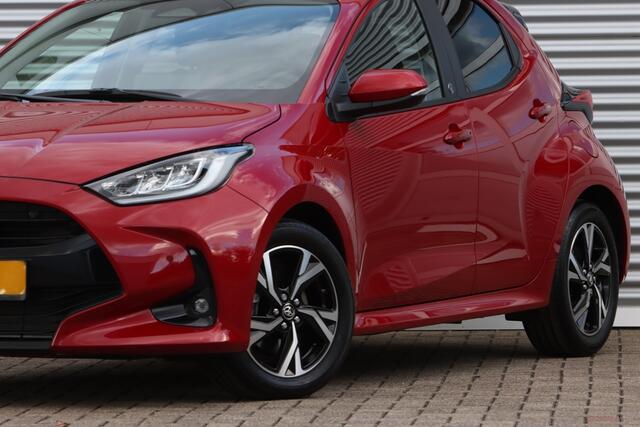 Toyota YARIS 1.5 Hybrid 115 Dynamic Comfort Pack / Face-lift