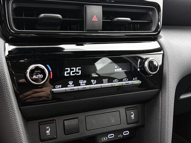 Toyota YARIS Cross 1.5 Hybrid 130 Dynamic Comfort Pack | STOEL + STUUR VERWARMING | BLINDSPOT |