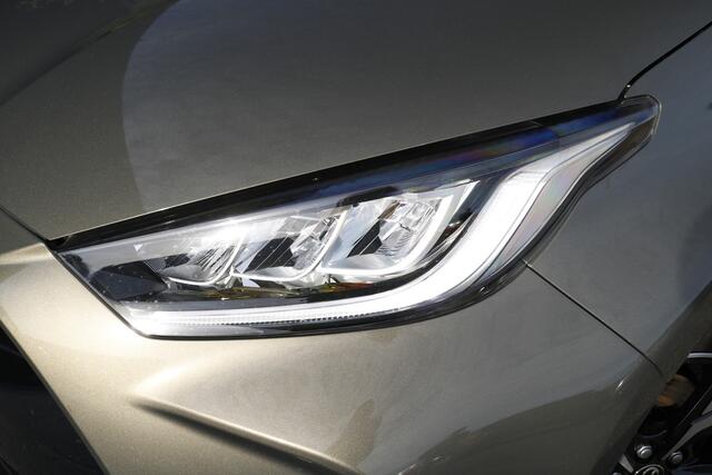 Toyota YARIS 1.5 Hybrid 115 First Edition