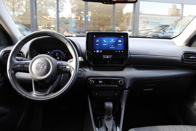 Toyota YARIS 1.5 Hybrid 115 First Edition | Rijklaar | PDC | Dodehoekdetectie | Apple/Android | Camera | Stoel/Stuur-verwarming