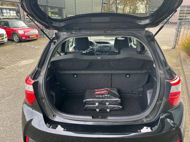 Toyota YARIS 1.5 HYBRID. DYNAMIC AUTOMAAT