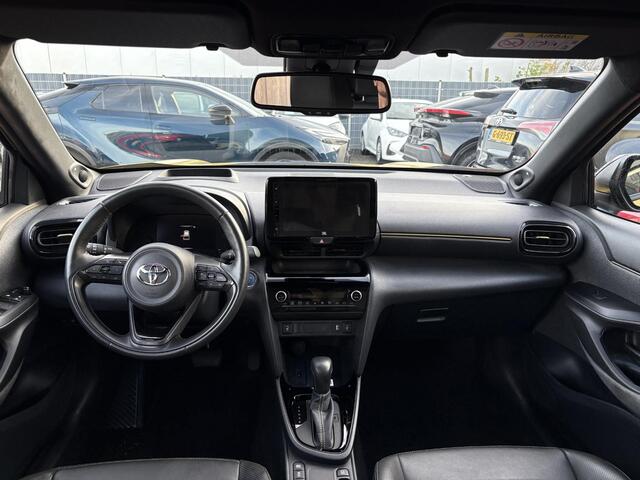 Toyota YARIS Cross 1.5 Hybrid Launch Edition | Dodehoek sensor | Lederen bekleding | JBL | Parkeersensoren