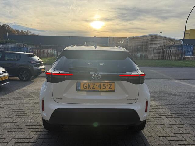 Toyota YARIS Cross 1.5 Hybrid Dynamic | 1E EIGENAAR | 12MND GARANTIE | AUTOMAAT | BTW | CRUISE | DAB | LED | NAVI | CARPLAY |