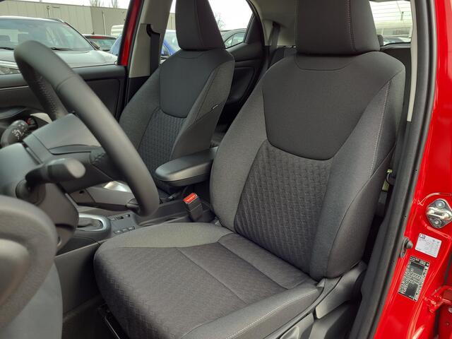 Toyota YARIS 1.5 Hybrid Dynamic Automaat | Apple CarPlay / Android Auto | LM Velgen | Rijklaarprijs incl. garantie |