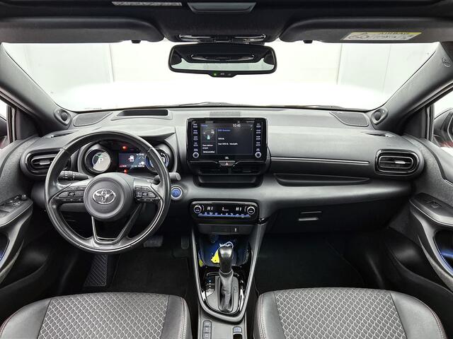 Toyota YARIS 1.5 Hybrid Tokyo Spirit | JBL | Lederen bekleding | Draadloos opladen |