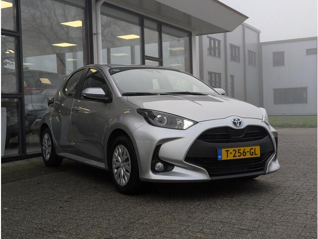 Toyota YARIS 1.5 Hybrid Active | Afn. Trekhaak | Stoelverw. | Adapt. Cruise | Climate | Camera | Carplay / Android Auto