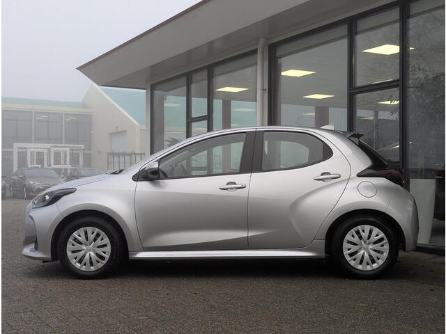 Toyota YARIS 1.5 Hybrid Active | Afn. Trekhaak | Stoelverw. | Adapt. Cruise | Climate | Camera | Carplay / Android Auto