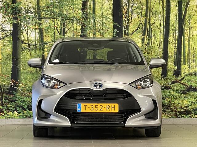 Toyota YARIS 1.5 Hybrid Active | Origineel Nederlands | Apple Carplay | Android Auto | Camera | Adaptieve Cruise Control | Lane Assist | DAB | Airconditioning |