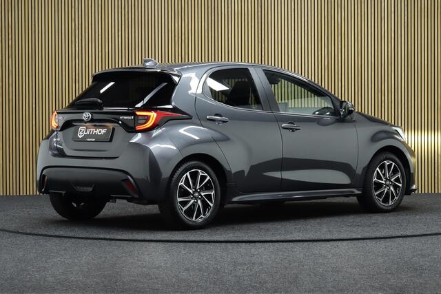 Toyota YARIS 1.5 Hybrid Dynamic | Adaptive-cruise | Camera | Clima | Apple Carplay & Android Auto | Maps Navigatie | All-season Banden